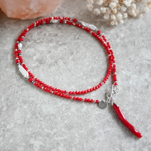 Długi naszyjnik z czerwonego korala, pereł i hematytu w srebrze Mini